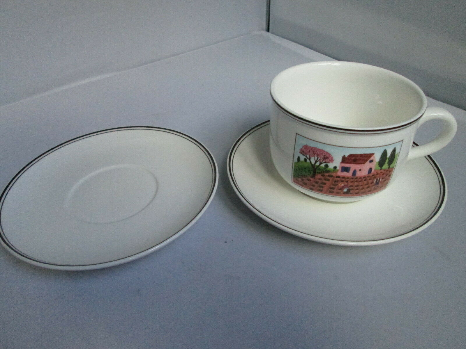 Villeroy & Boch Design Naif Breakfast Cup And 2 Saucers 15 Oz Read Description